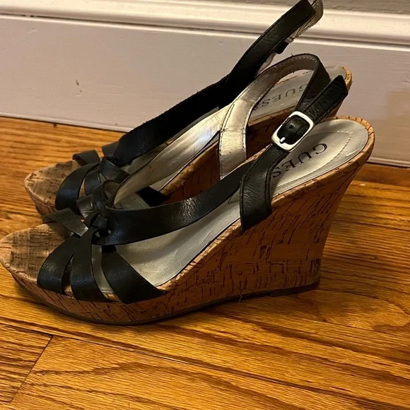 Guess black wedge size 7 - Picture 1 of 6